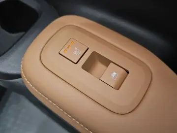 2024 Hyundai Santa Fe с пробегом 4 819 км