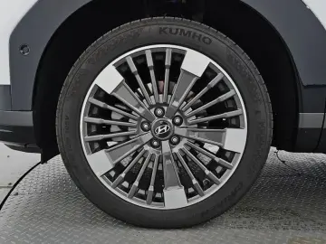2025 Hyundai Santa Fe с пробегом 17 153 км