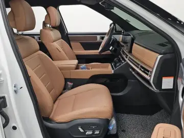 2025 Hyundai Santa Fe с пробегом 17 153 км