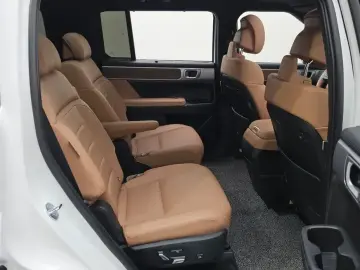 2025 Hyundai Santa Fe с пробегом 17 153 км