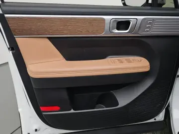 2025 Hyundai Santa Fe с пробегом 17 153 км