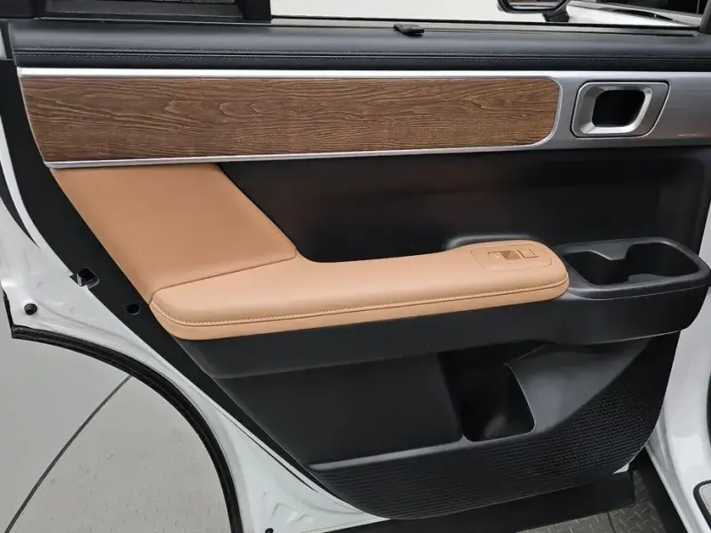 2025 Hyundai Santa Fe с пробегом 17 153 км
