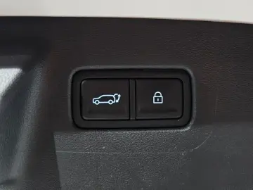 2025 Hyundai Santa Fe с пробегом 17 153 км