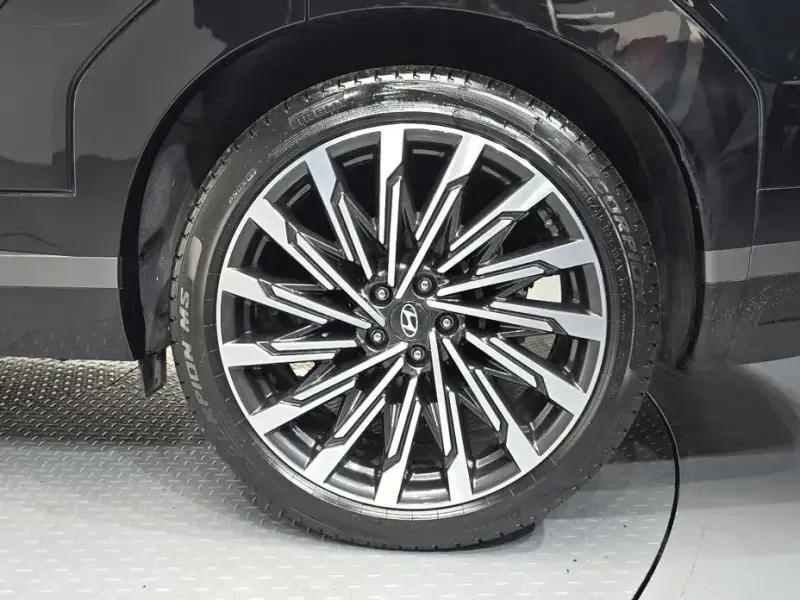 2024 Hyundai Santa Fe с пробегом 32 016 км