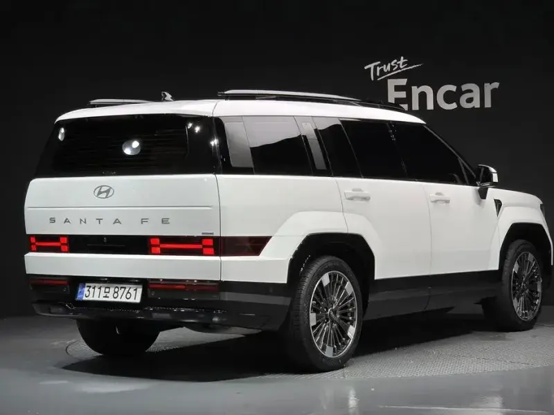 2024 Hyundai Santa Fe с пробегом 23 012 км