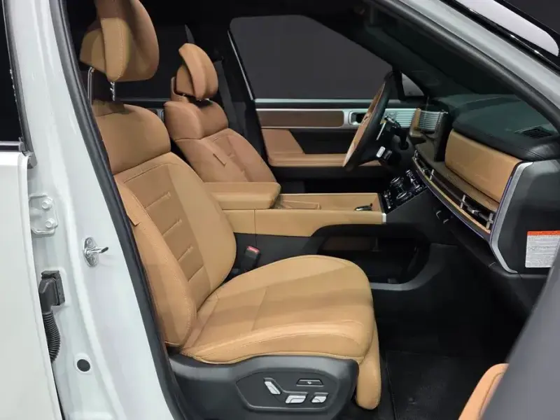 2024 Hyundai Santa Fe с пробегом 23 012 км
