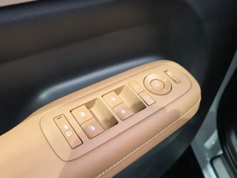 2024 Hyundai Santa Fe с пробегом 23 012 км