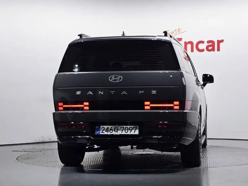 2025 Hyundai Santa Fe с пробегом 11 012 км