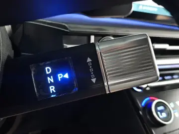 2025 Hyundai Santa Fe с пробегом 11 012 км