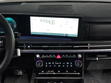 2025 Hyundai Santa Fe с пробегом 11 012 км
