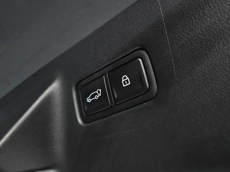 2025 Hyundai Santa Fe с пробегом 11 012 км