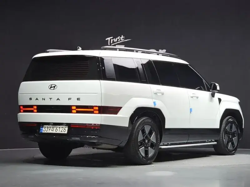 2024 Hyundai Santa Fe с пробегом 9 617 км