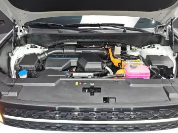2024 Hyundai Santa Fe с пробегом 9 617 км