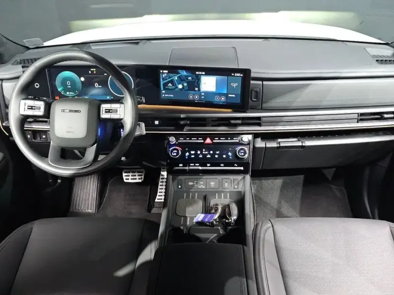 2024 Hyundai Santa Fe с пробегом 9 617 км