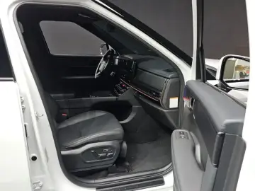 2024 Hyundai Santa Fe с пробегом 9 617 км