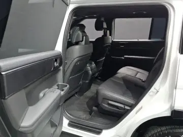 2024 Hyundai Santa Fe с пробегом 9 617 км