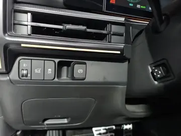 2024 Hyundai Santa Fe с пробегом 9 617 км