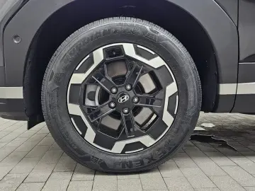 2025 Hyundai Santa Fe с пробегом 6 944 км