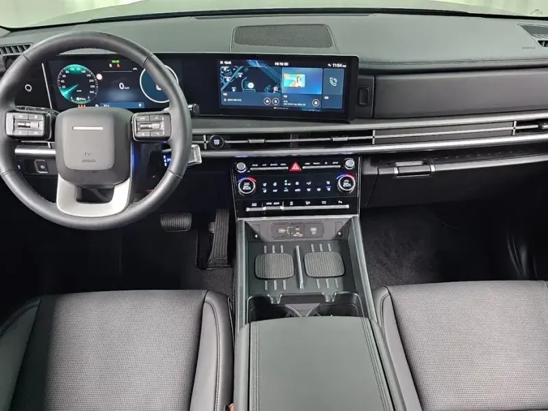 2025 Hyundai Santa Fe с пробегом 6 944 км