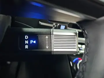 2025 Hyundai Santa Fe с пробегом 6 944 км