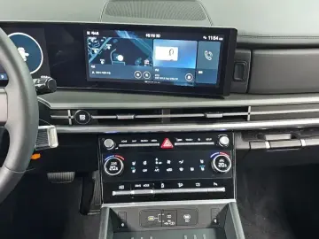 2025 Hyundai Santa Fe с пробегом 6 944 км