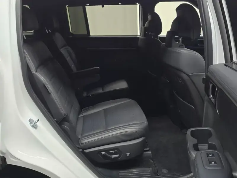 2024 Hyundai Santa Fe с пробегом 24 605 км