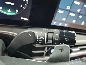 2025 Hyundai Santa Fe с пробегом 6 944 км