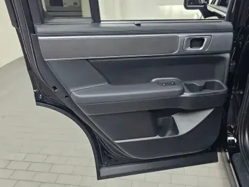2025 Hyundai Santa Fe с пробегом 6 944 км