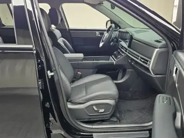 2025 Hyundai Santa Fe с пробегом 6 944 км