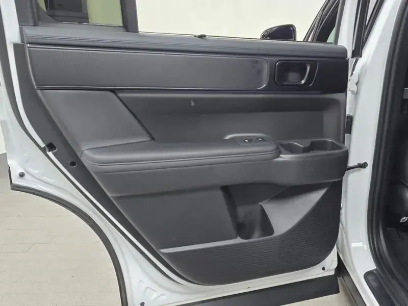 2024 Hyundai Santa Fe с пробегом 24 605 км