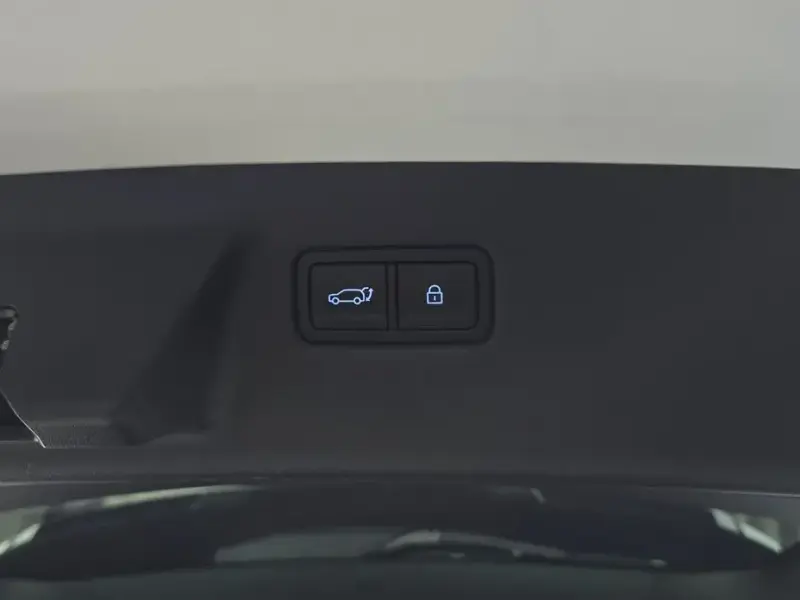 2024 Hyundai Santa Fe с пробегом 24 605 км