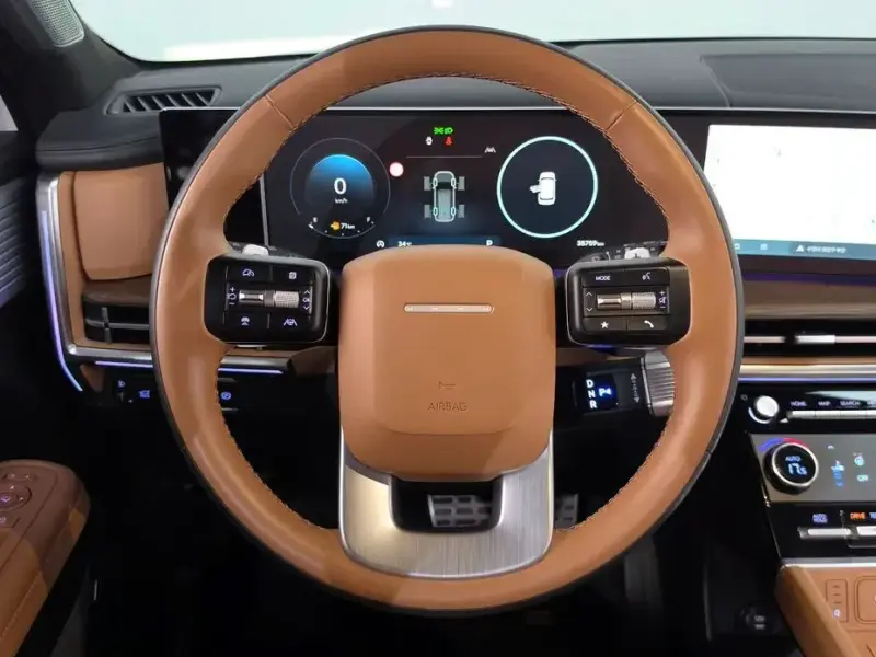 2024 Hyundai Santa Fe с пробегом 38 759 км