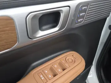 2024 Hyundai Santa Fe с пробегом 38 759 км