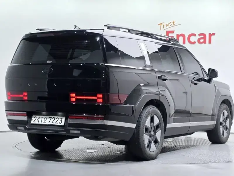 2025 Hyundai Santa Fe с пробегом 37 374 км