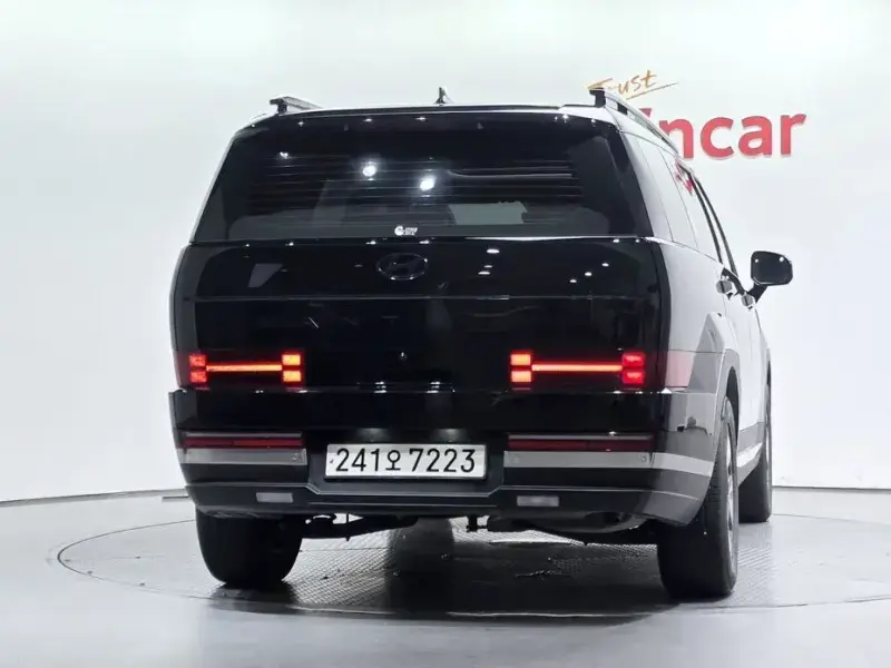 2025 Hyundai Santa Fe с пробегом 37 374 км