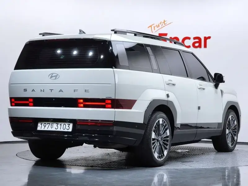 2023 Hyundai Santa Fe с пробегом 63 648 км