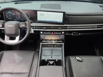 2025 Hyundai Santa Fe с пробегом 37 374 км