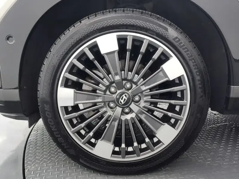 2023 Hyundai Santa Fe с пробегом 63 648 км