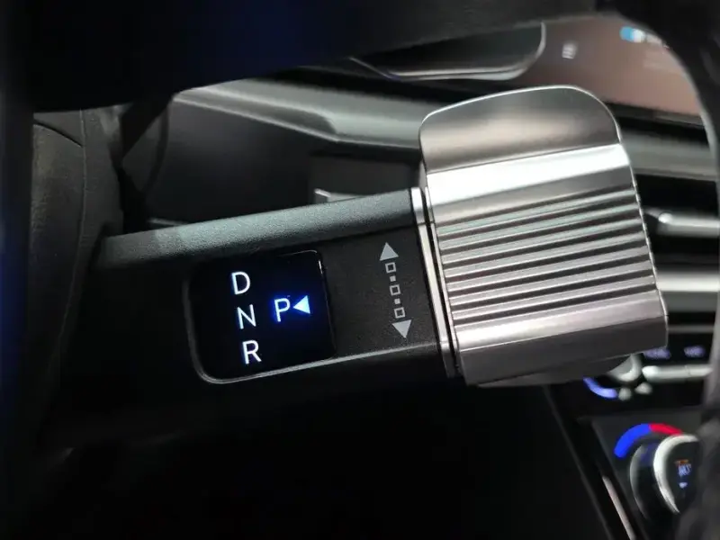 2025 Hyundai Santa Fe с пробегом 37 374 км