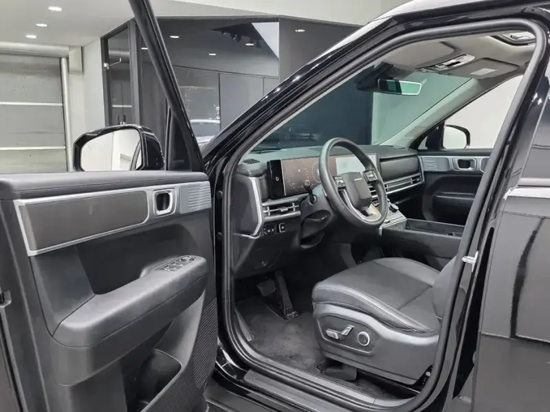 2025 Hyundai Santa Fe с пробегом 37 374 км
