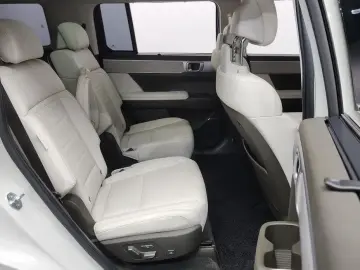 2023 Hyundai Santa Fe с пробегом 63 648 км