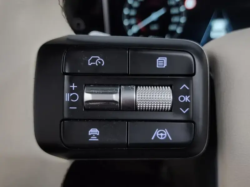 2023 Hyundai Santa Fe с пробегом 63 648 км