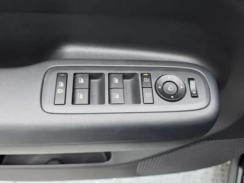 2025 Hyundai Santa Fe с пробегом 37 374 км
