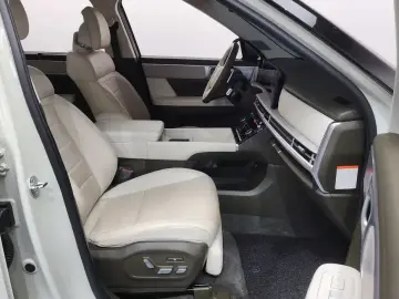 2023 Hyundai Santa Fe с пробегом 63 648 км