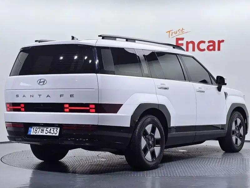 2024 Hyundai Santa Fe с пробегом 20 545 км