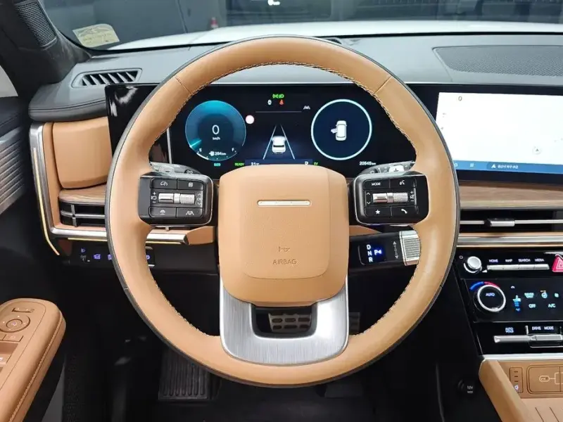 2024 Hyundai Santa Fe с пробегом 20 545 км