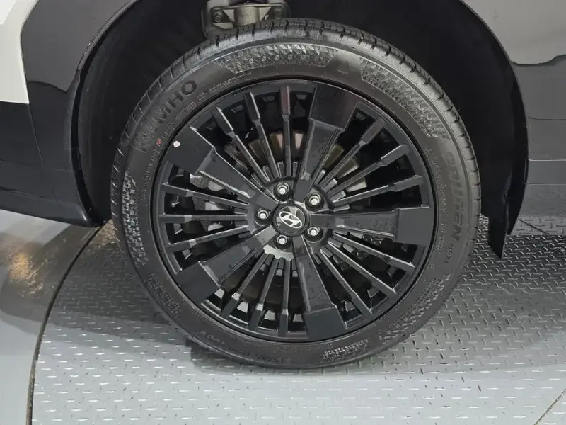 2024 Hyundai Santa Fe с пробегом 12 394 км