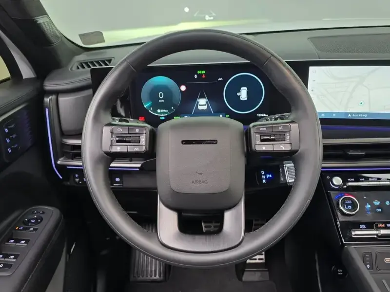 2024 Hyundai Santa Fe с пробегом 12 394 км