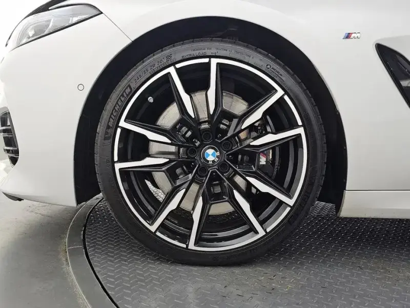 2025 BMW 8 серии с пробегом 58 643 км