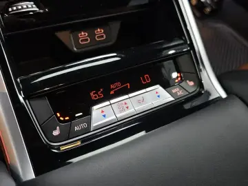 2025 BMW 8 серии с пробегом 58 643 км